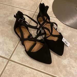 Torrid ankle strap, crisscross strap pointy flats